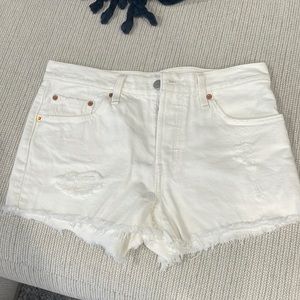 Levi White Shorts